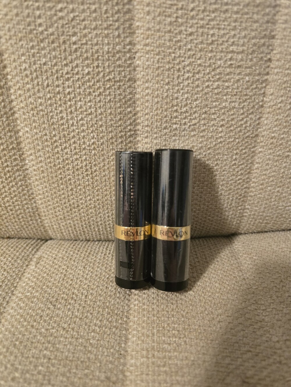 Revlon # 610 Super Lustrous Lipstick Creme Goldpearl Plum 0.15 fl oz Sealed New